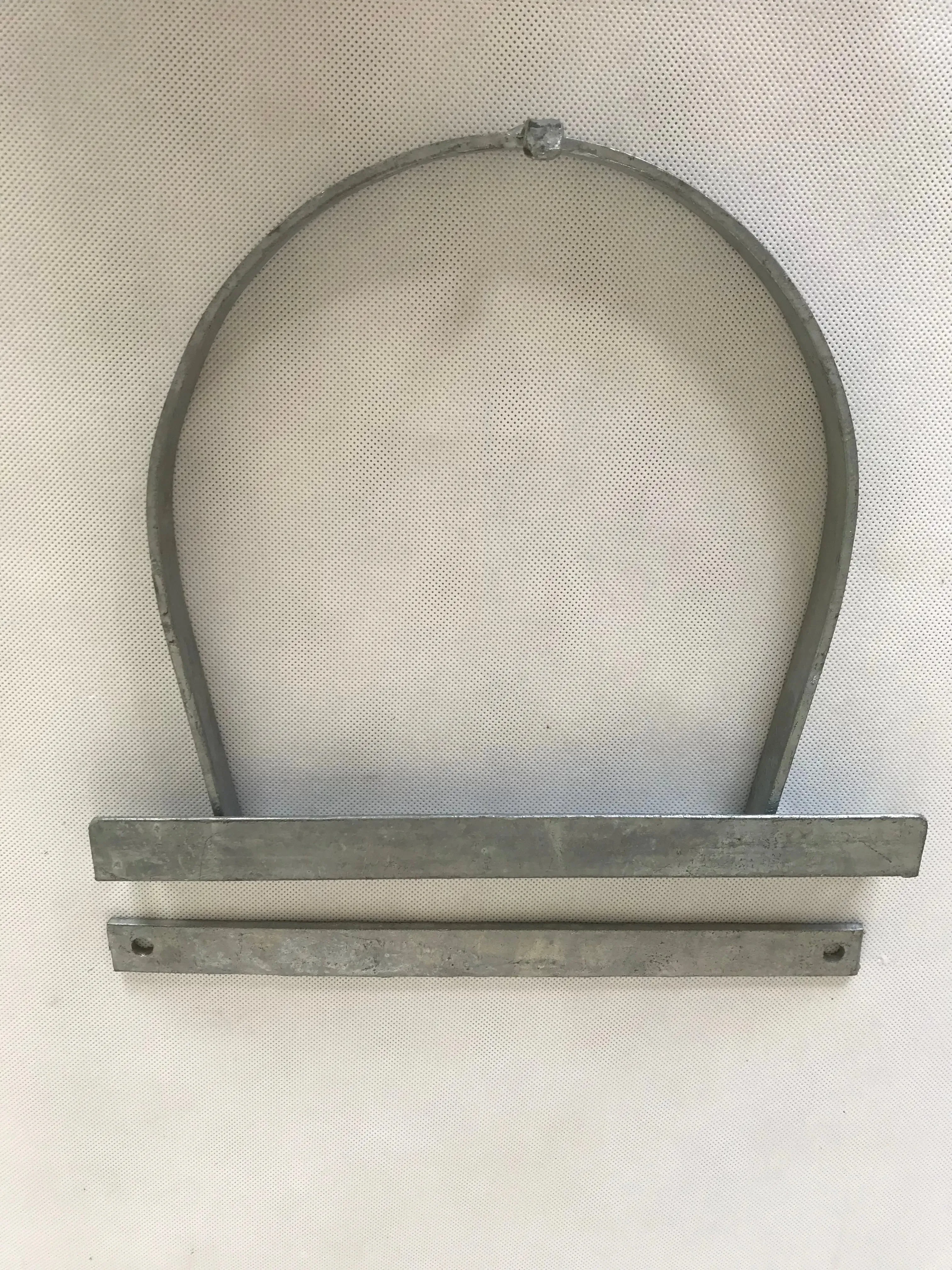 Galvanised Bowl Holders with Bowls