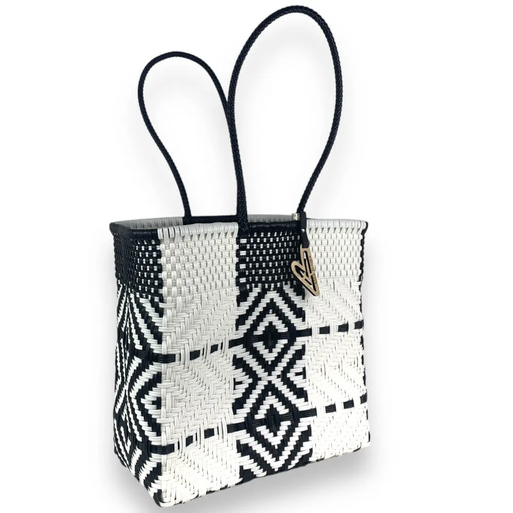 Maria Victoria | Arrow Black and White | Upcycled, Handwoven