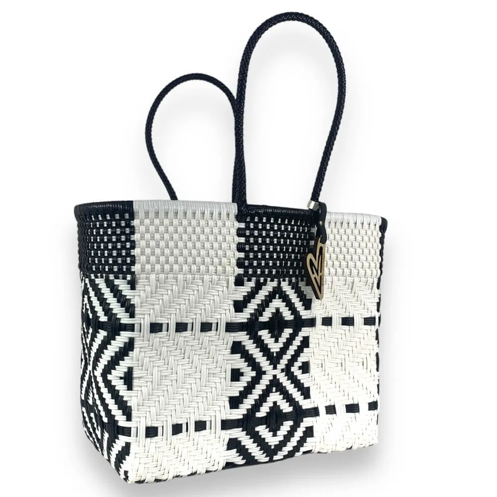 Maria Victoria | Arrow Black and White | Upcycled, Handwoven