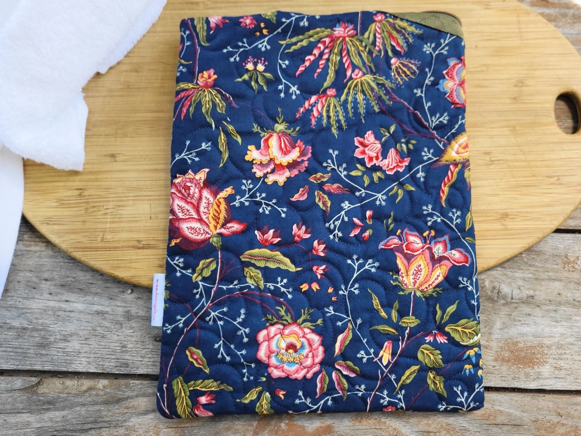 Quilted Zipper Pouch for E-reader, Tablet, Books.